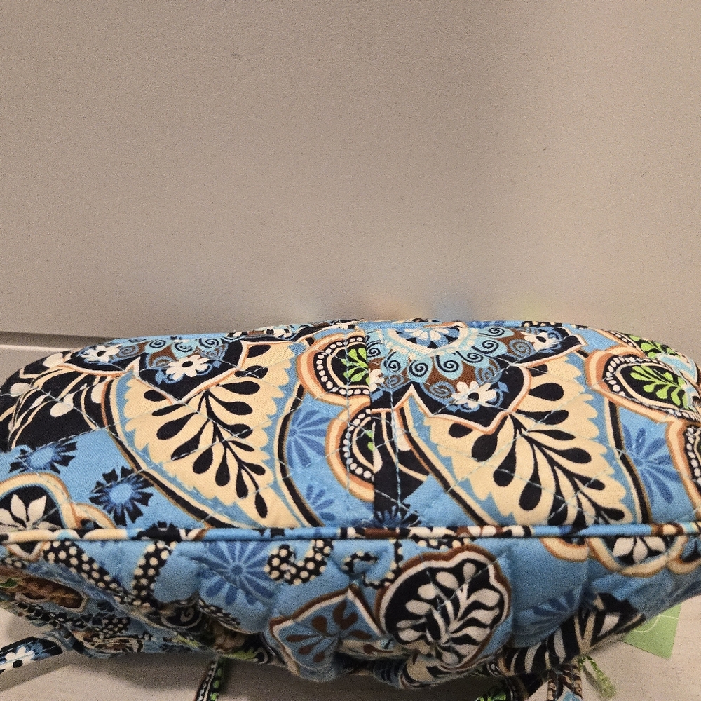 Vera Bradley Little Hipster Frannie Crossbody from  Bali Blue Collection NWT - Picture 6 of 6